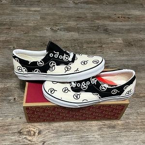 Vans off the wall, Mens size 10.5, (New) Og all